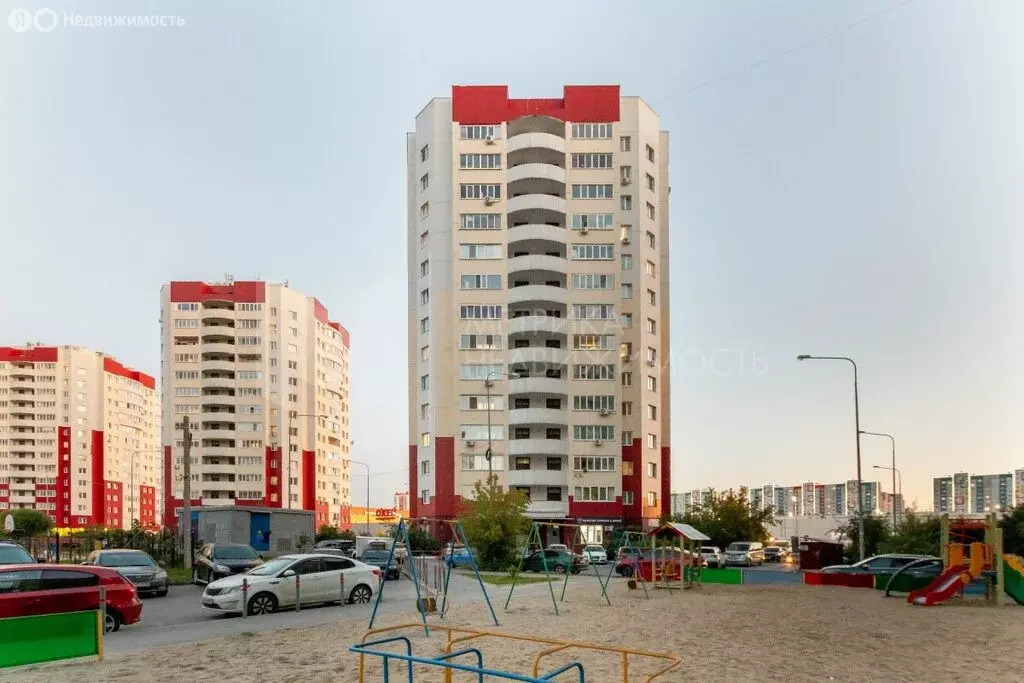 3-комнатная квартира: Тюмень, улица Василия Гольцова, 2к3 (74.5 м) - Фото 1