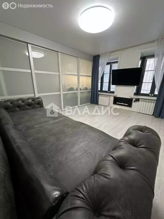 2-комнатная квартира: Санкт-Петербург, 18-я линия Васильевского ... - Фото 2