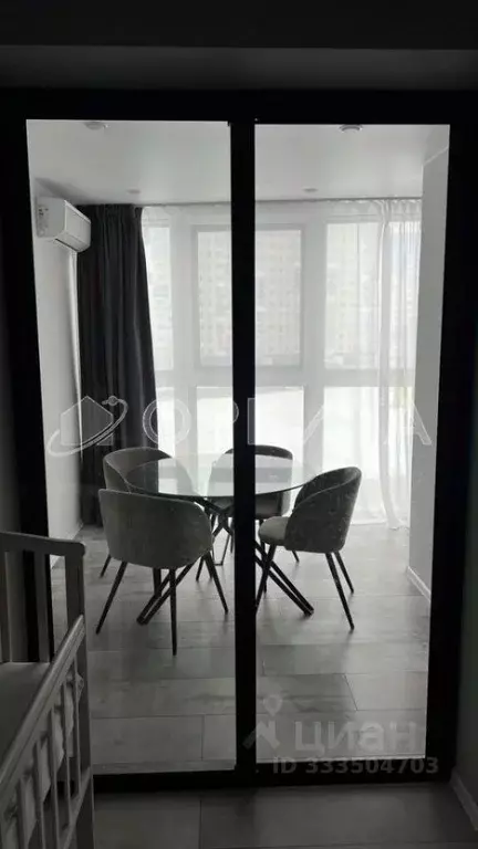 2-к кв. Тюменская область, Тюмень ул. Федюнинского, 64к2 (80.0 м) - Фото 1