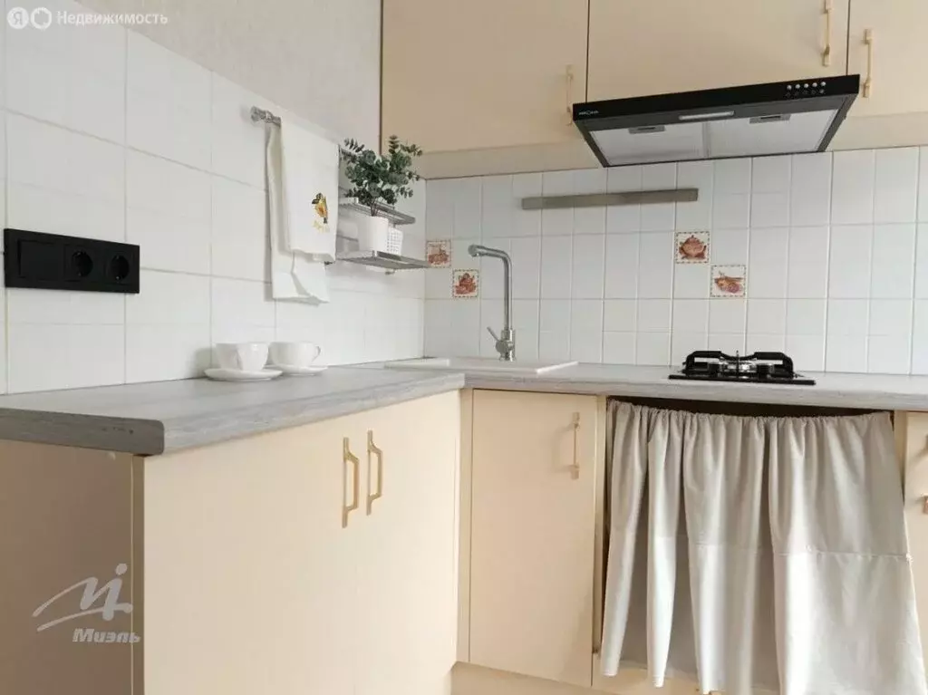 2-комнатная квартира: Барнаул, Молодёжная улица, 2 (42 м) - Фото 1