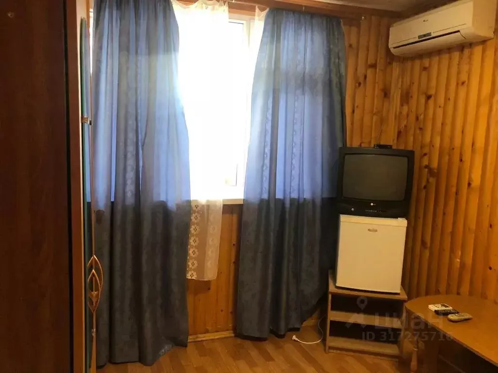 Дом в Краснодарский край, Сочи пос. Лоо, ул. Жигулевская, 27 (18 м) - Фото 1