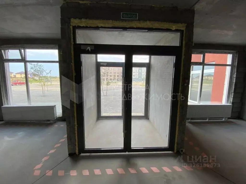 Помещение свободного назначения в Тюменская область, Тюмень ул. ... - Фото 2