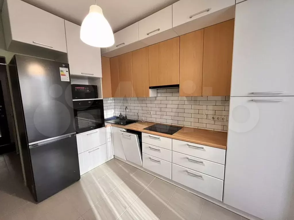 1-к. квартира, 40 м, 4/18 эт. - Фото 0