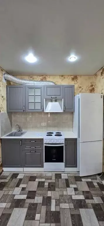 Студия Тюменская область, Тюмень ул. Стройотрядовская, 12 (26.0 м) - Фото 1