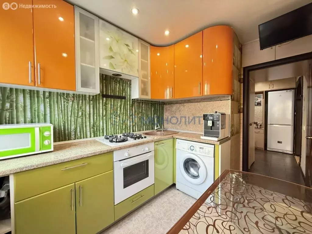 3-комнатная квартира: Нижний Новгород, улица Героя Советского Союза ... - Фото 1