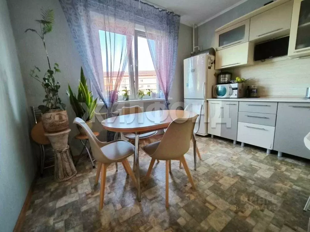 2-к кв. Орловская область, Орел ул. Картукова, 2 (61.2 м) - Фото 0