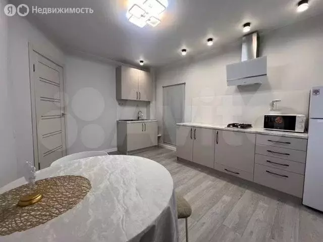 3-комнатная квартира: Смоленск, Киевский переулок, 17к1 (91.3 м) - Фото 2