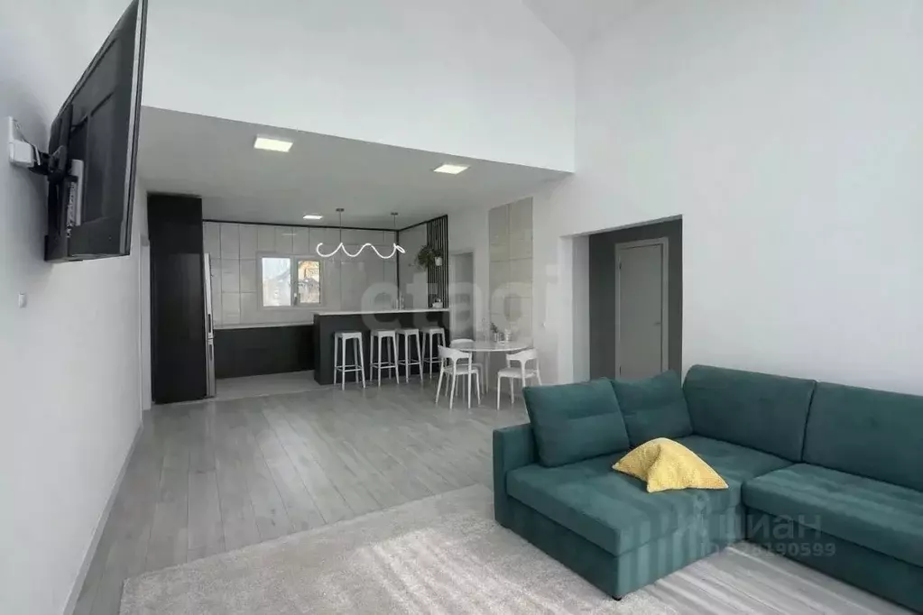 Дом в Алтай, Майминский район, с. Майма Школьный пер., 17А (104 м) - Фото 1