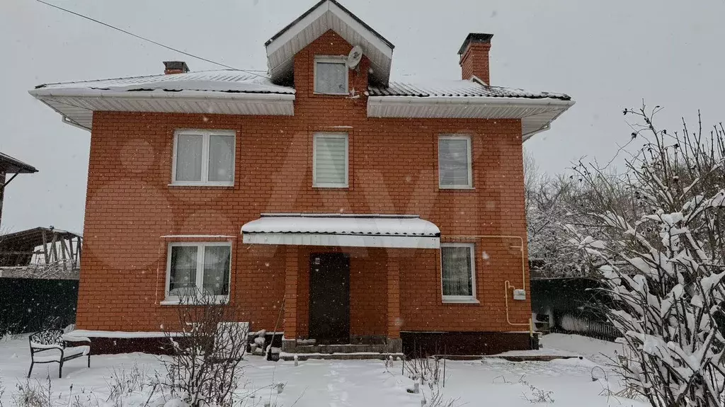 Дом 220 м на участке 8 сот. - Фото 1