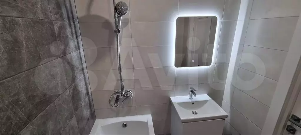 1-к. квартира, 40 м, 9/9 эт. - Фото 0