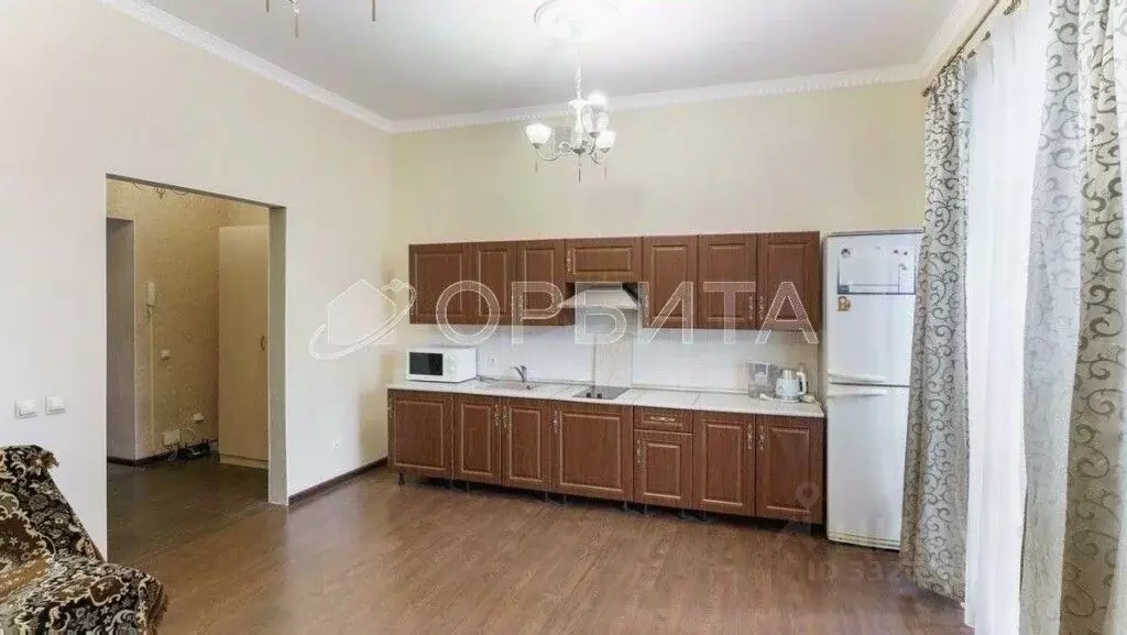 1-к кв. Тюменская область, Тюмень Полевая ул., 105 (46.5 м) - Фото 1