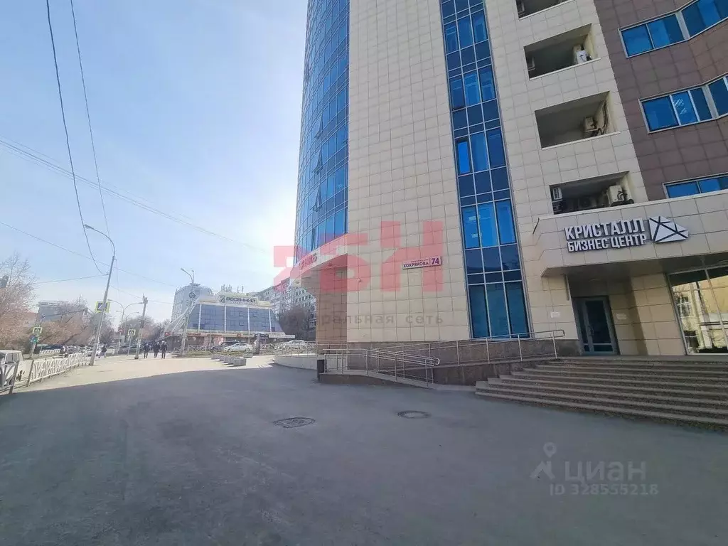 Офис в Свердловская область, Екатеринбург ул. Хохрякова, 74 (42 м) - Фото 1