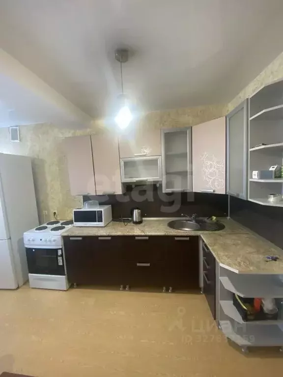 1-к кв. Тюменская область, Тюмень Промышленная ул., 18 (46.0 м) - Фото 1