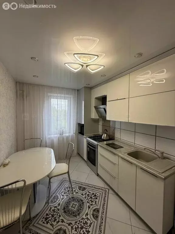 2-комнатная квартира: Казань, улица Адоратского, 46 (66 м) - Фото 1