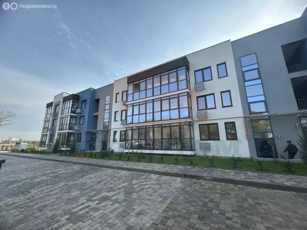 3-комнатная квартира: Саки, Заводская улица, 62 (77.3 м) - Фото 1