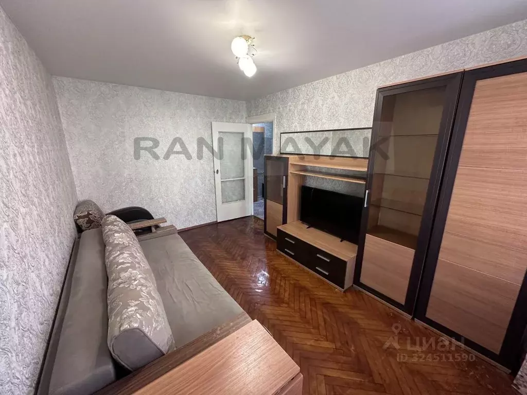 2-к кв. Адыгея, Майкоп Депутатская ул., 10 (42.7 м) - Фото 1