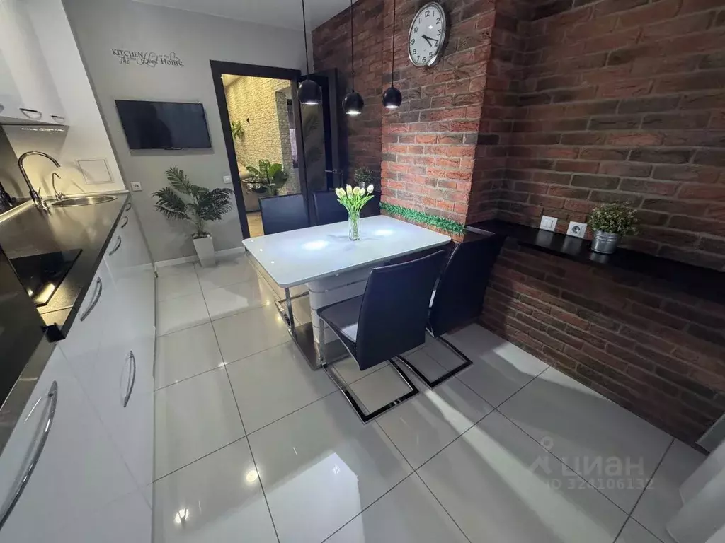 3-к кв. Пермский край, Кунгур ул. Каширина, 24А (68.0 м) - Фото 0