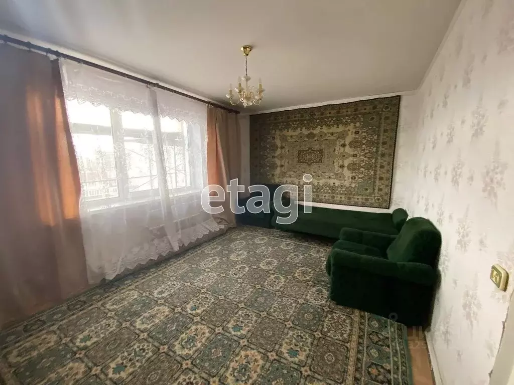 2-к кв. Ленинградская область, Кириши просп. Героев, 17 (59.1 м) - Фото 1