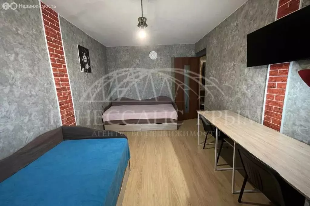 2-комнатная квартира: Севастополь, улица Генерала Лебедя, 8 (63 м) - Фото 2