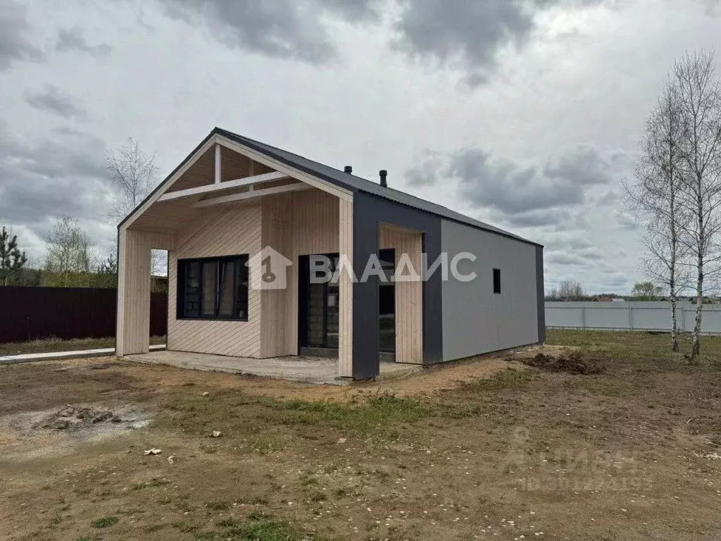 Дом в Калужская область, Совхоз Боровский с/пос, д. Комлево  (110 м) - Фото 2