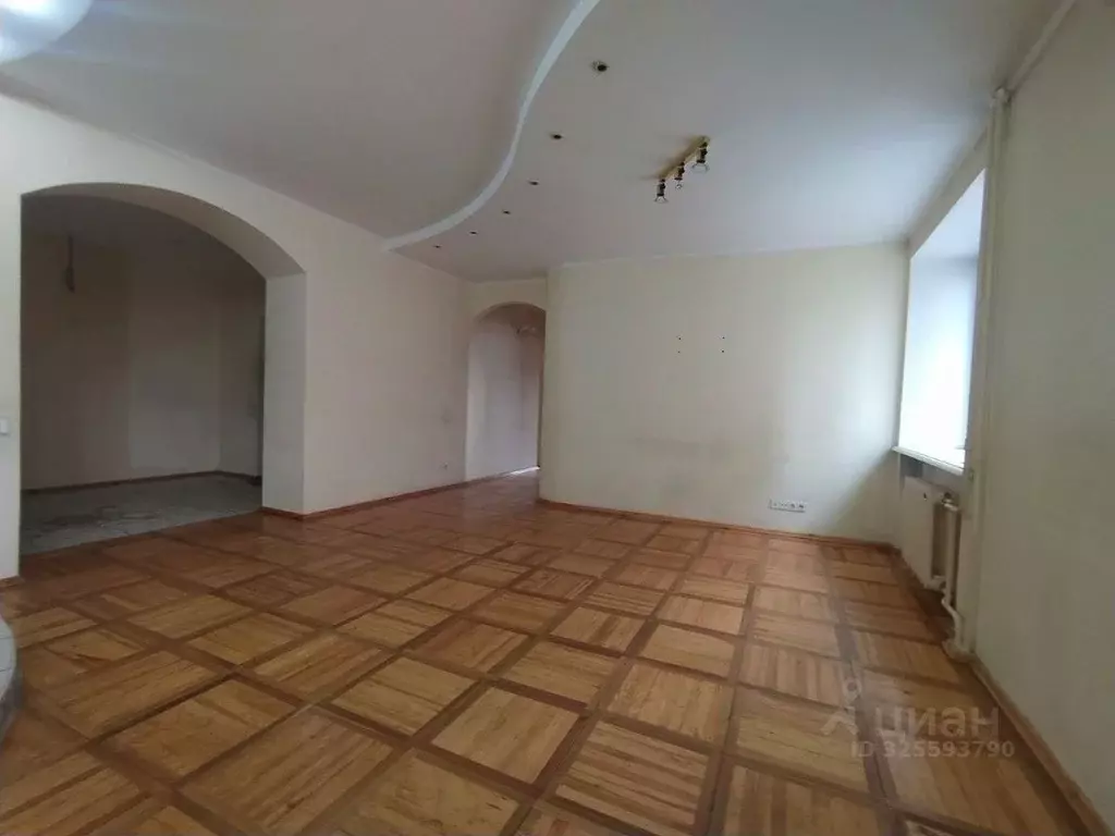 3-к кв. Омская область, Омск ул. Куйбышева, 62 (82.3 м) - Фото 0