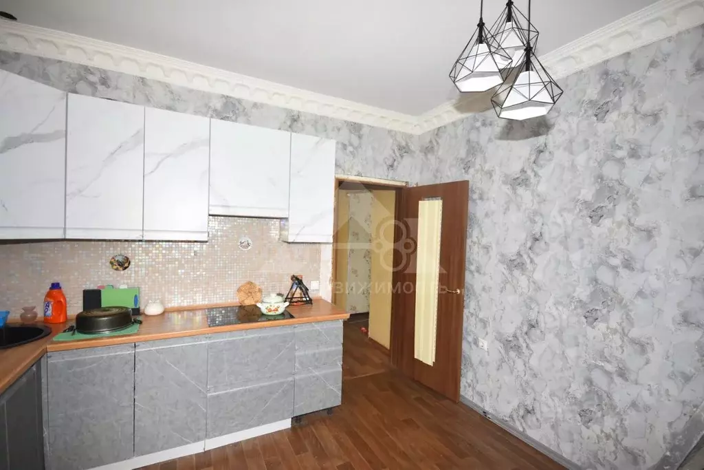 3-к кв. Владимирская область, Кольчугино ул. Алексеева, 1 (110.33 м) - Фото 0