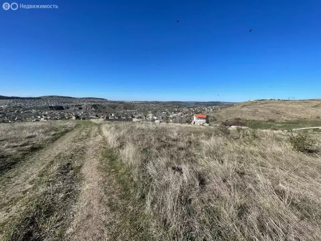 Участок в Симферопольский район, Перовское сельское поселение, село ... - Фото 1