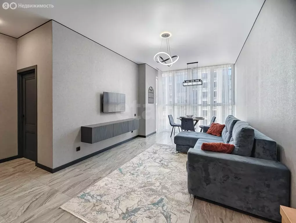 1-комнатная квартира: Тюмень, улица Евгения Войнова, 7 (45 м) - Фото 1