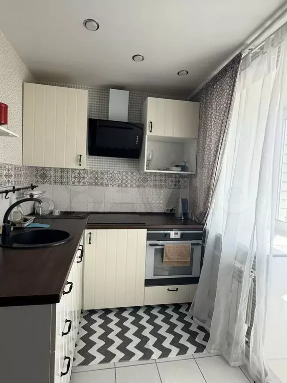 2-к. квартира, 68 м, 4/9 эт. - Фото 1