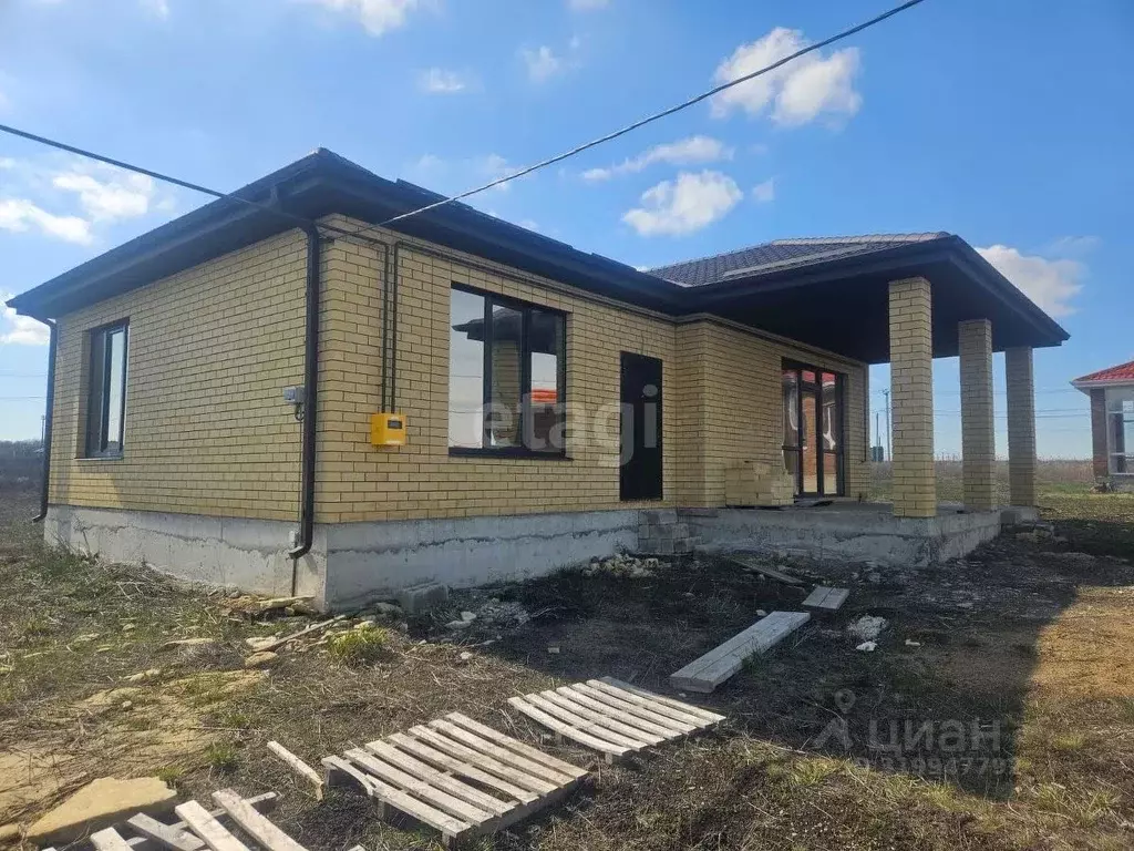 Дом в Ставропольский край, Ставрополь № 12 мкр, ул. Летная, 108 (102 ... - Фото 0