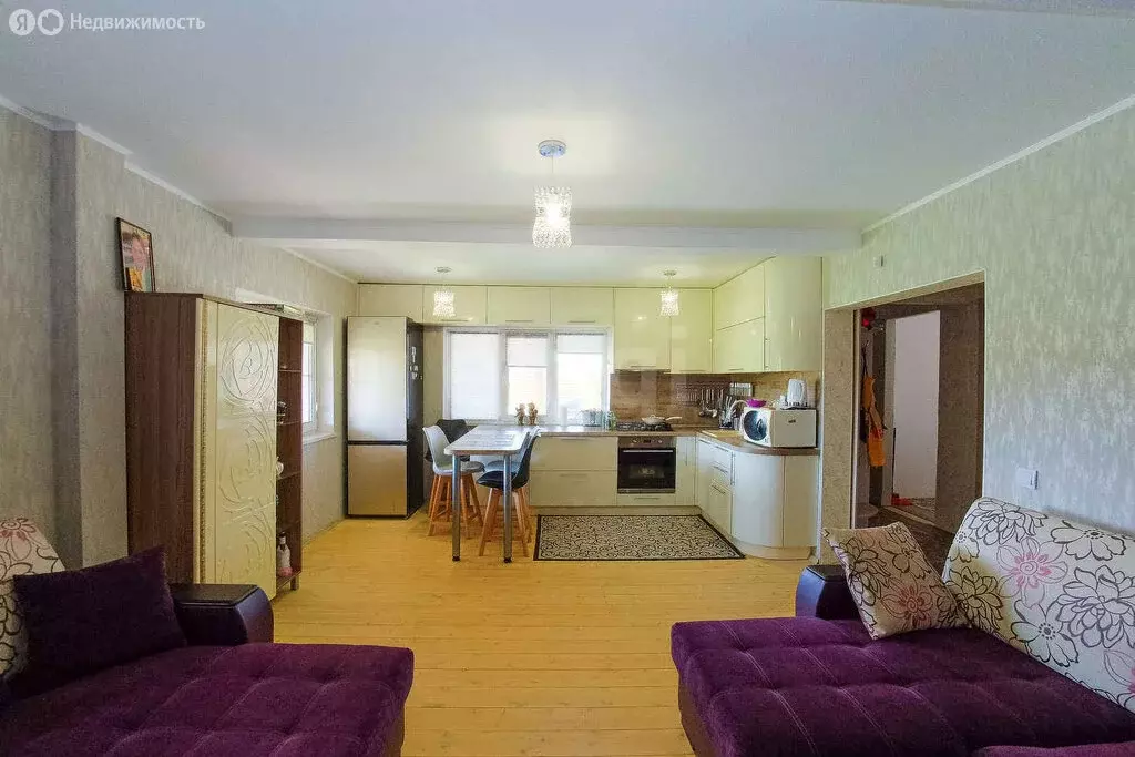 Дом в Челябинская область, Чебаркульский муниципальный округ, деревня ... - Фото 1