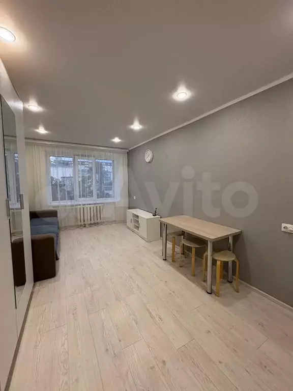 Комната 17,1 м в 1-к., 4/4 эт. - Фото 1