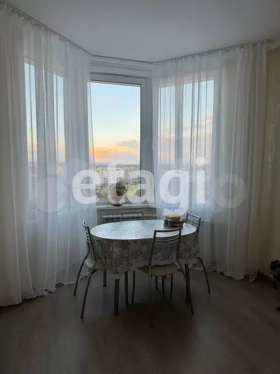 3-к. квартира, 71,5 м, 17/25 эт. - Фото 1