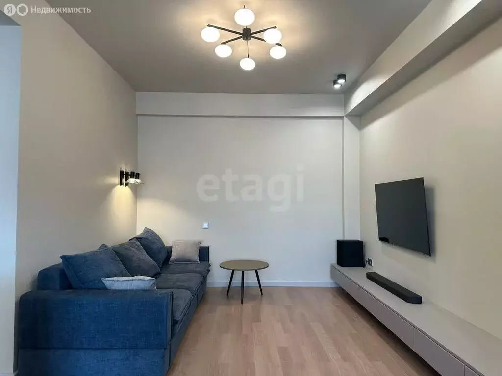 1-комнатная квартира: Каспийск, улица Камиля Гасанова, 2 (50 м) - Фото 2