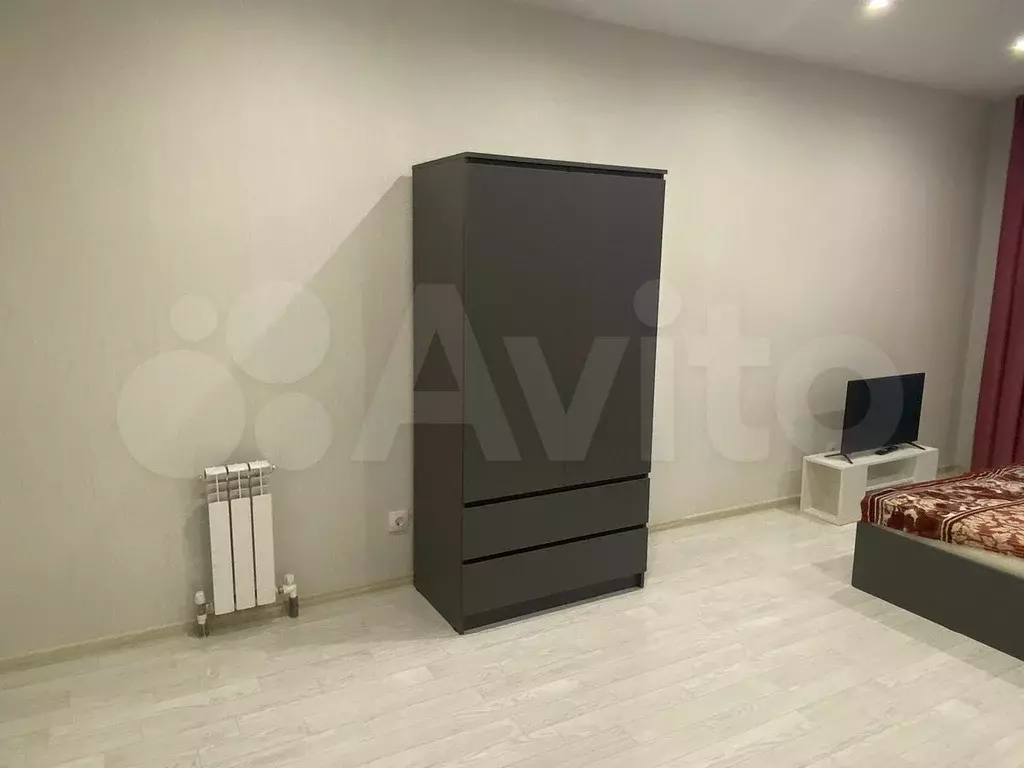 1-к. квартира, 40 м, 4/8 эт. - Фото 1