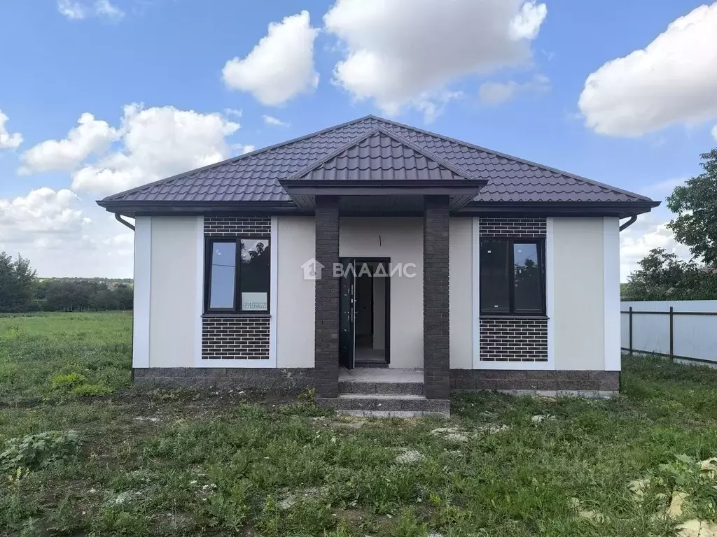 Дом в Белгородская область, Белгородский район, Хохловское с/пос, с. ... - Фото 1