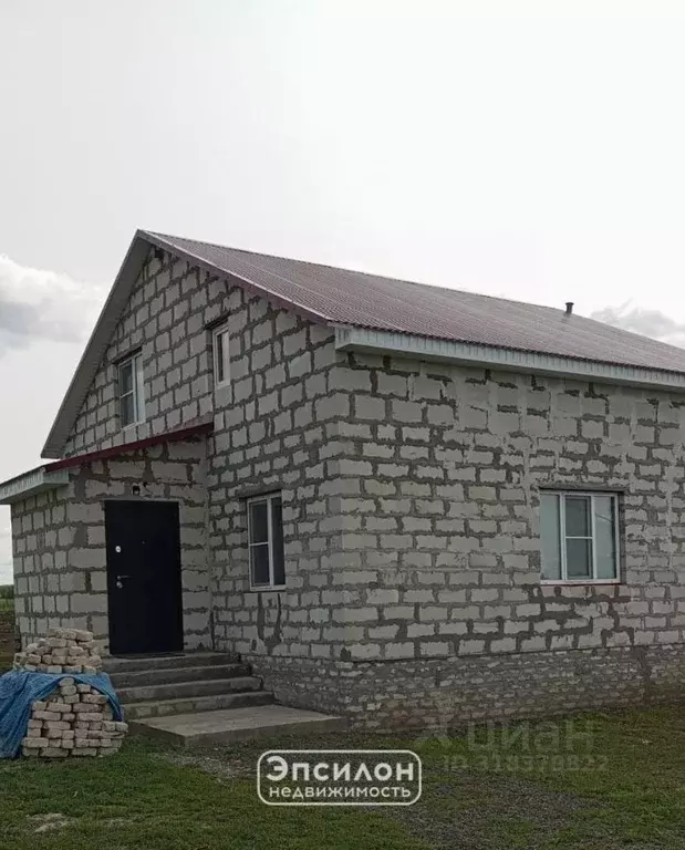 Дом в Курская область, Мантуровский сельсовет, с. Мантурово  (134 м) - Фото 0
