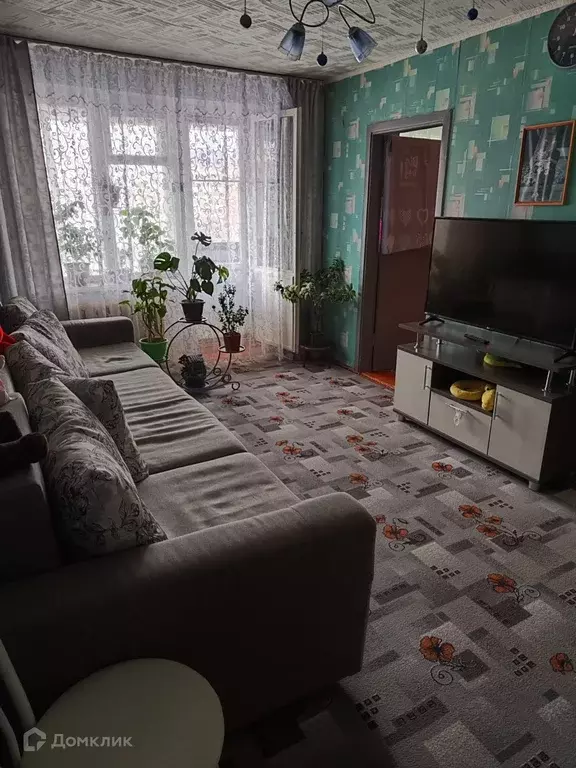 Продаётся 4-к квартира, 60 м - Фото 0