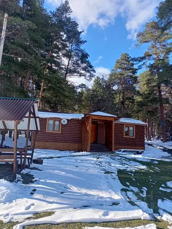 Комната Карачаево-Черкесия, Зеленчукский район, с. Архыз ул. Ленина, ... - Фото 0