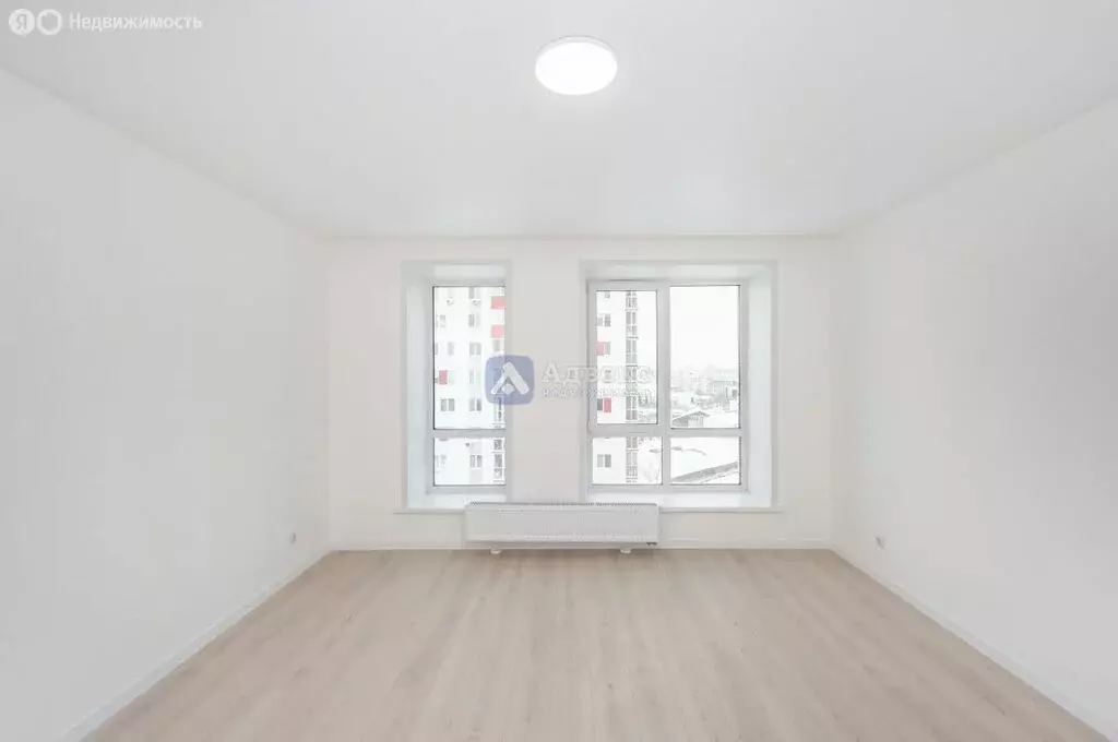 1-комнатная квартира: Тюмень, улица 50 лет Октября, 75к4 (53.5 м) - Фото 1