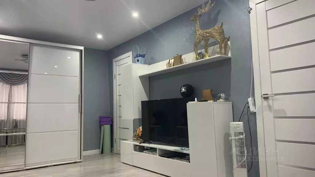 2-к кв. Саха (Якутия), Якутск ул. Кирова, 27 (42.3 м) - Фото 1