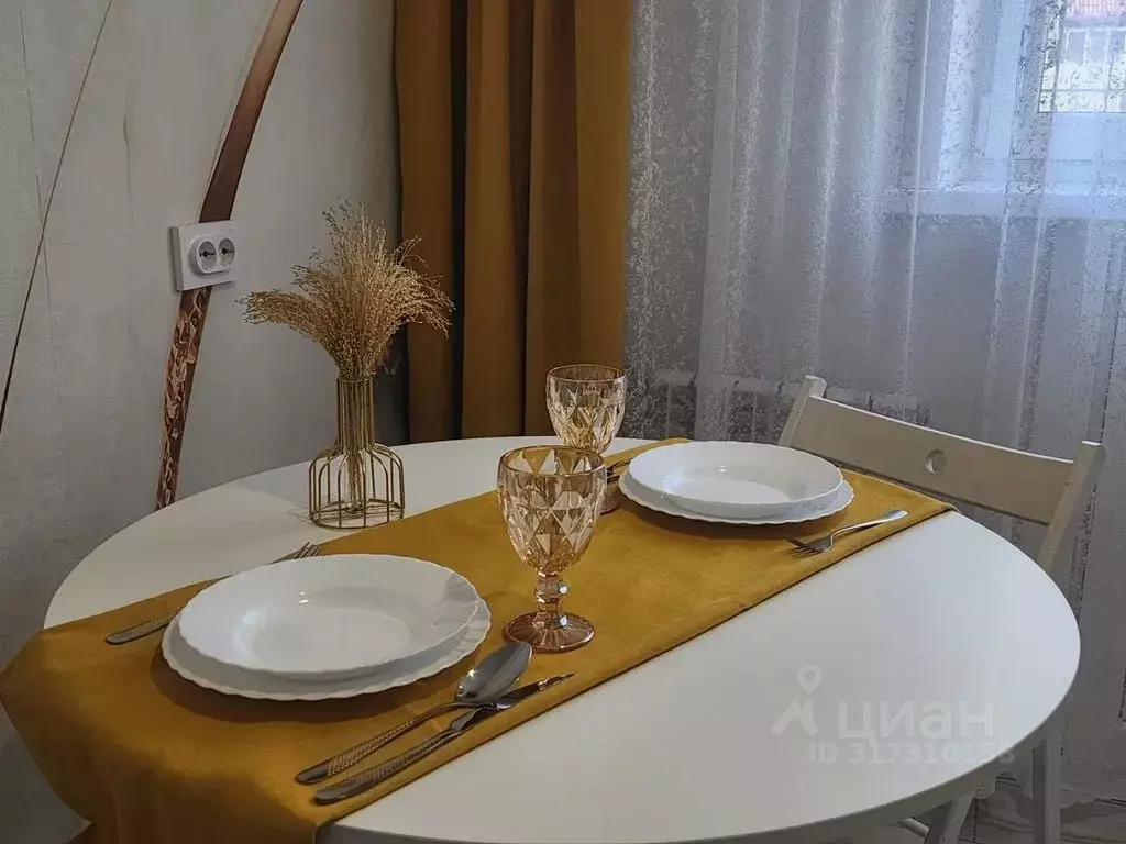 1-к кв. Алтай, Горно-Алтайск Коммунистический просп., 151 (34.0 м) - Фото 0