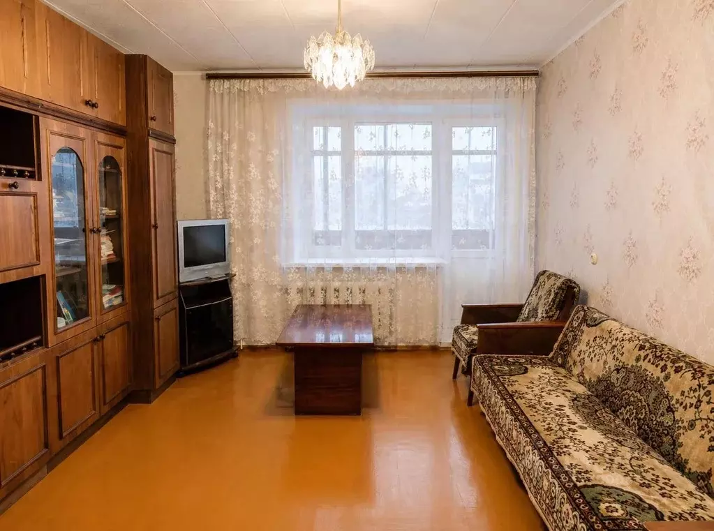 2-к кв. Кировская область, Киров ул. Ленина, 152 (50.0 м) - Фото 2