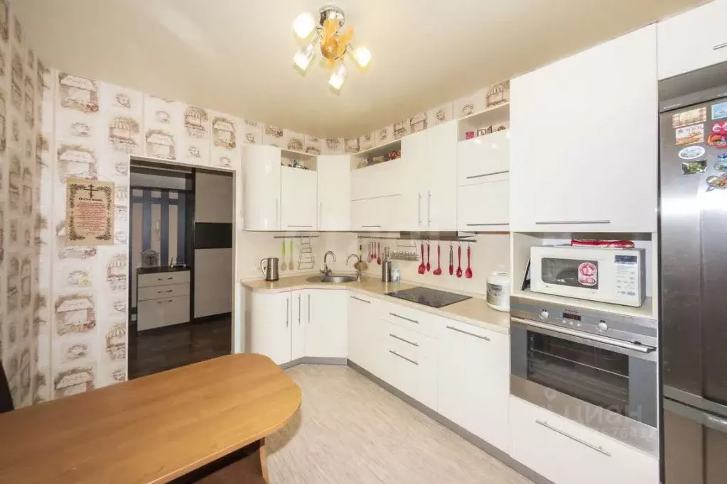 2-к кв. Тюменская область, Тюмень Широтная ул., 187к2 (67.9 м) - Фото 1