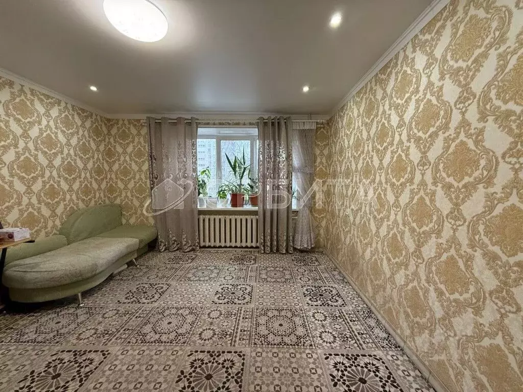3-к кв. Тюменская область, Тюмень ул. Пермякова, 23 (59.7 м) - Фото 0