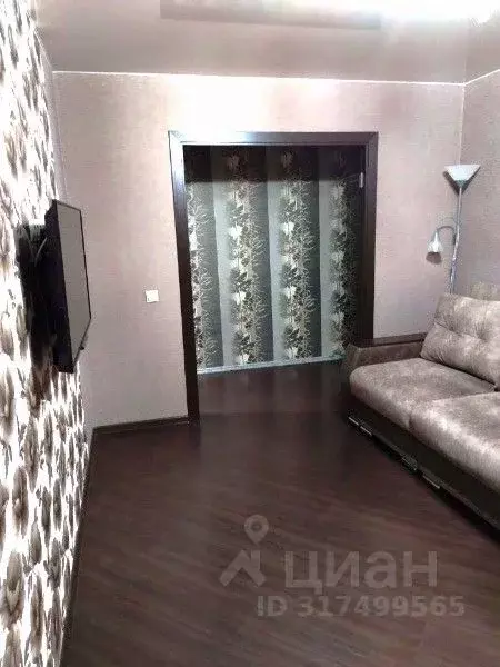 2-к кв. Омская область, Омск ул. 21-я Амурская, 7 (45.0 м) - Фото 0