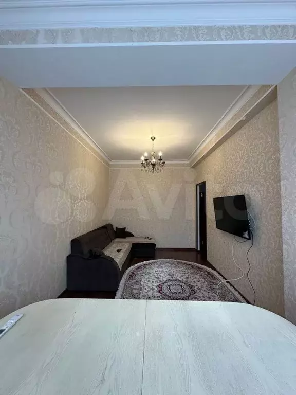 2-к. квартира, 70 м, 6/9 эт. - Фото 1