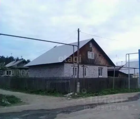 Дом в Свердловская область, Екатеринбург ул. Танкистов, 132 (120 м) - Фото 1