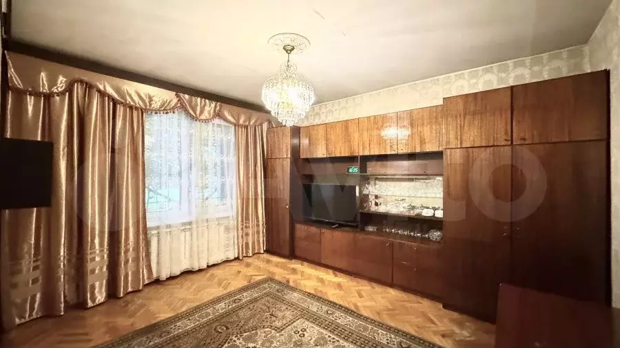 2-к. квартира, 40 м, 1/12 эт. - Фото 1