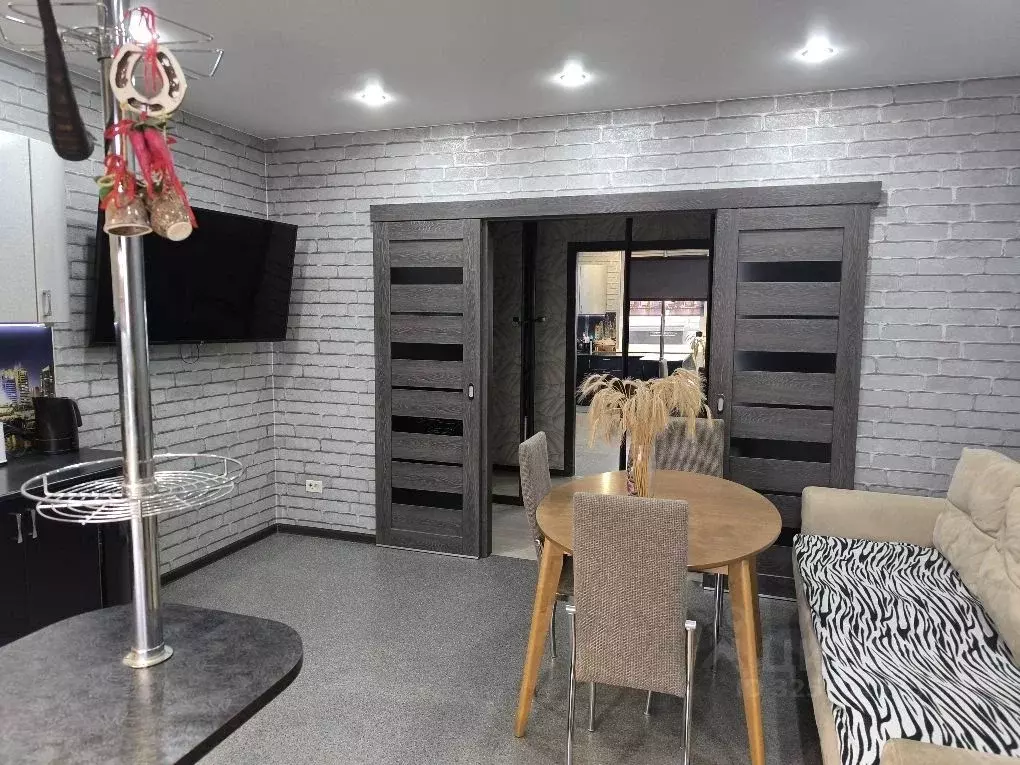 2-к кв. Челябинская область, Челябинск ул. Конструктора Духова, 11 ... - Фото 2